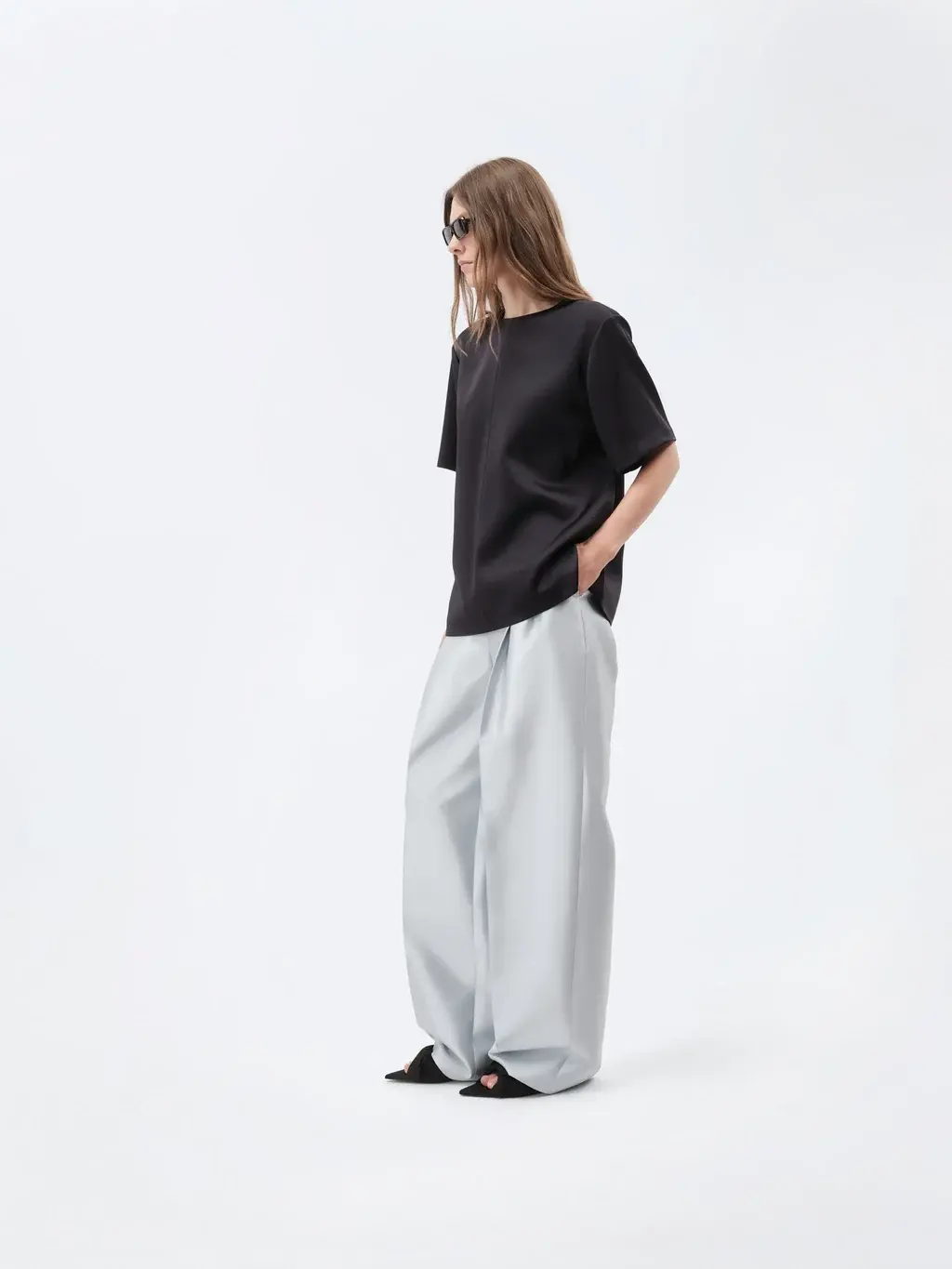 CARVEN