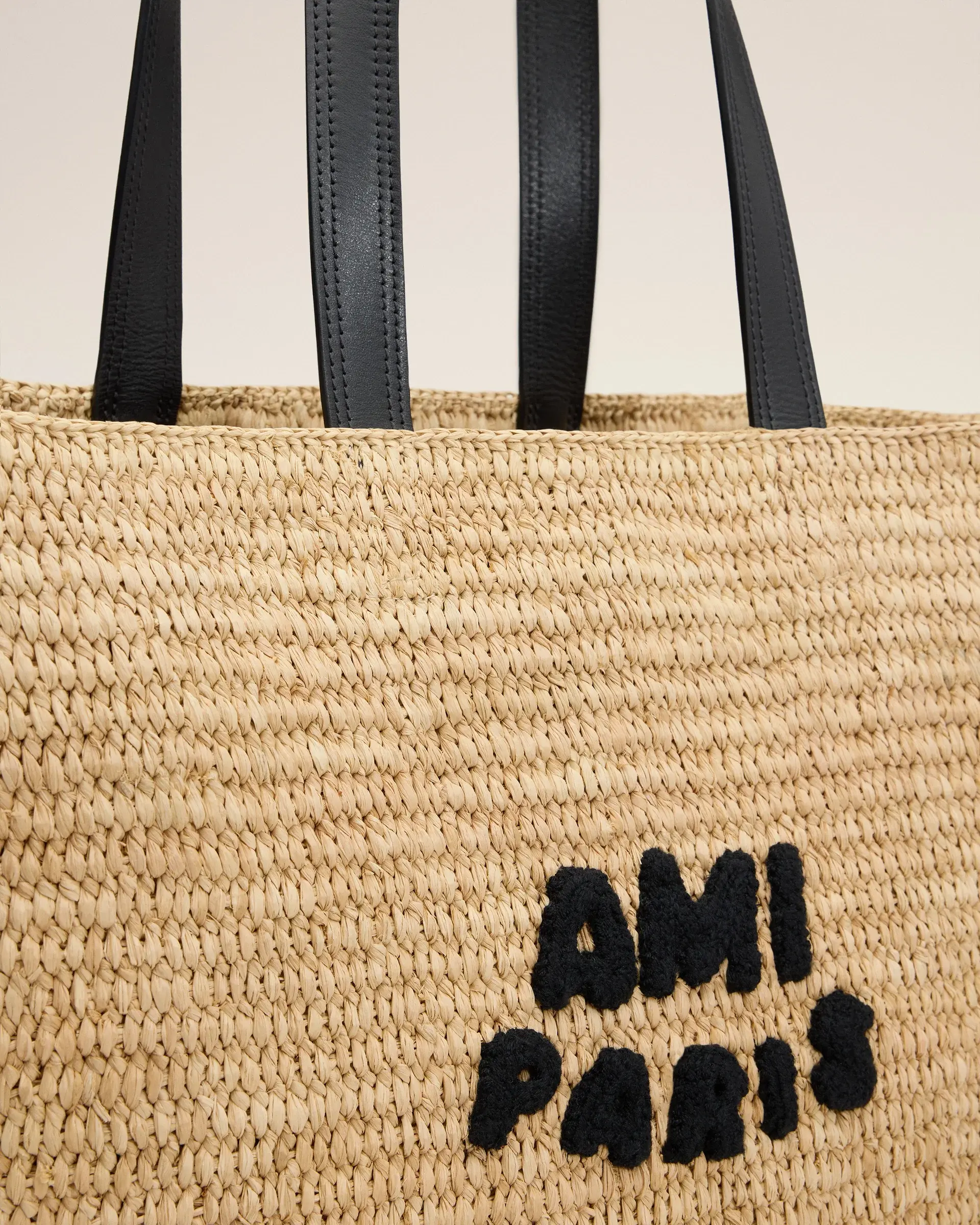 AMI PARIS