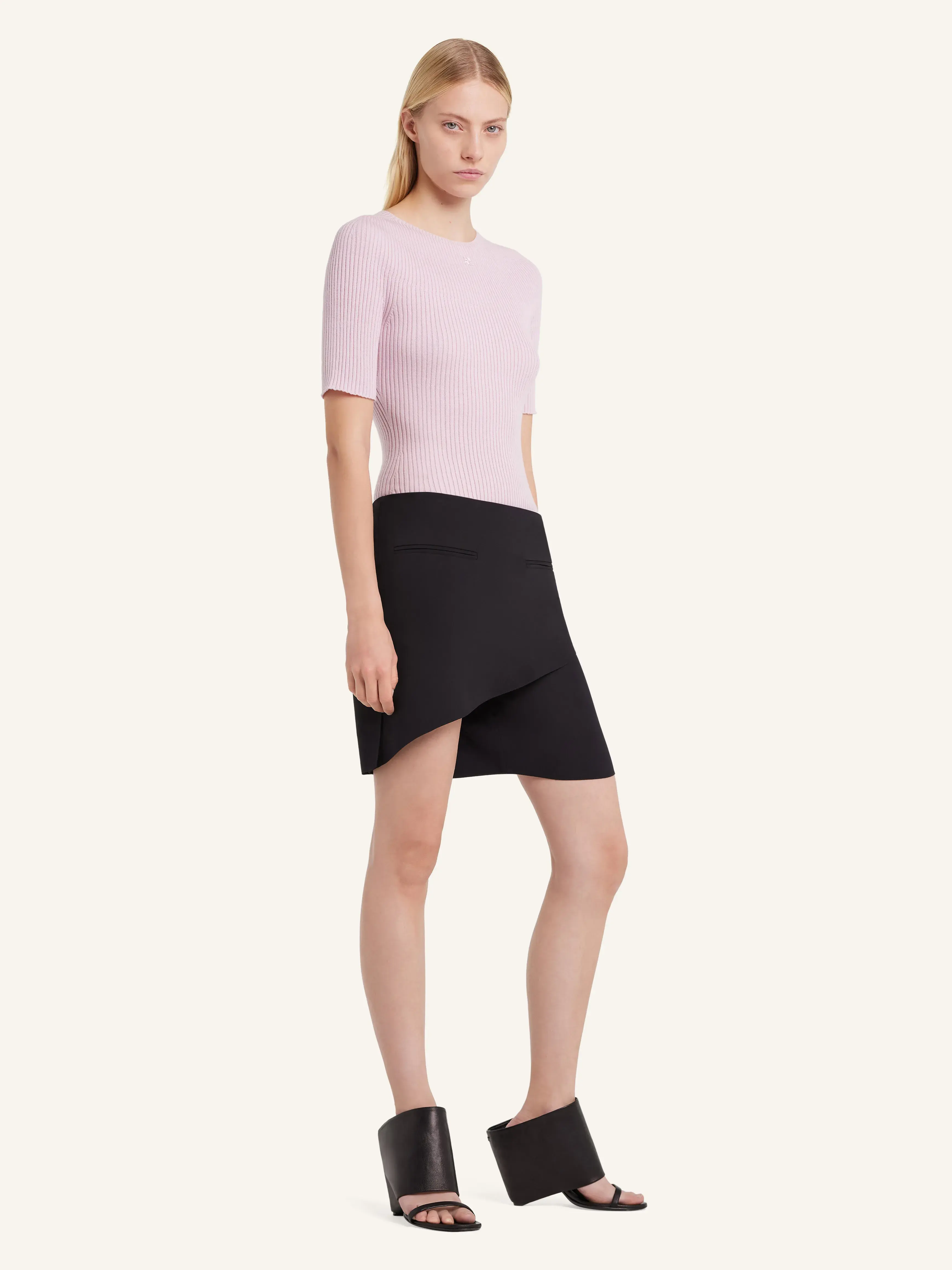 COURREGES