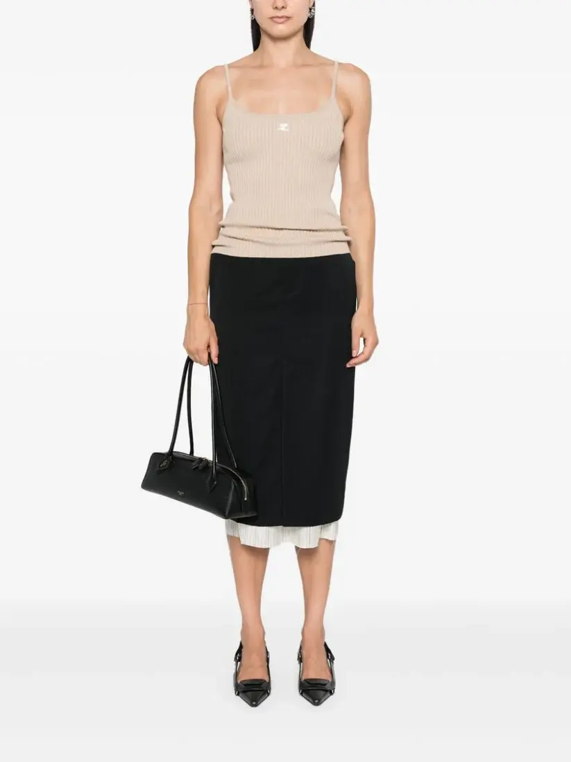 COURREGES