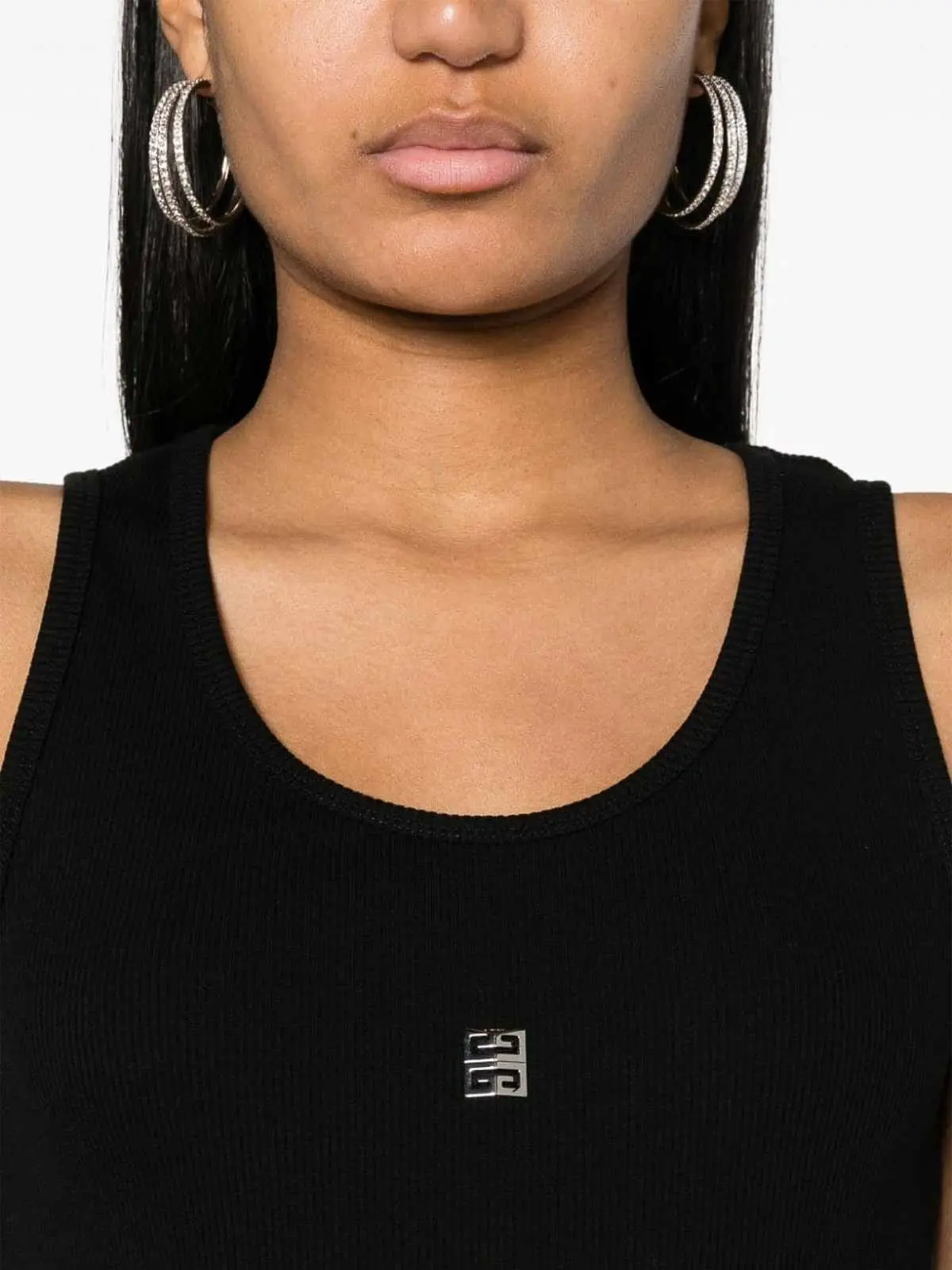 GIVENCHY