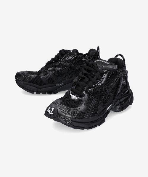 BALENCIAGA