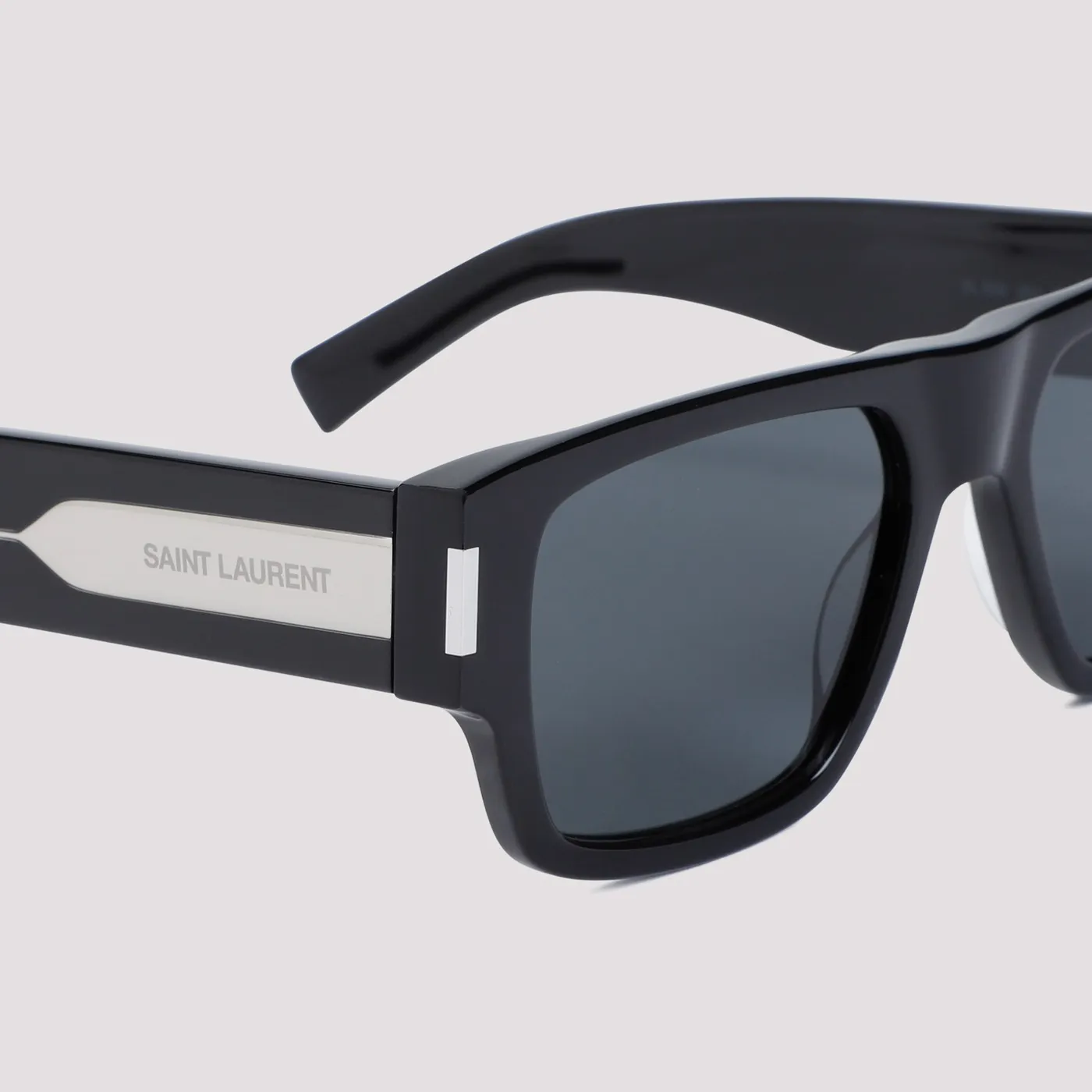 SAINT LAURENT