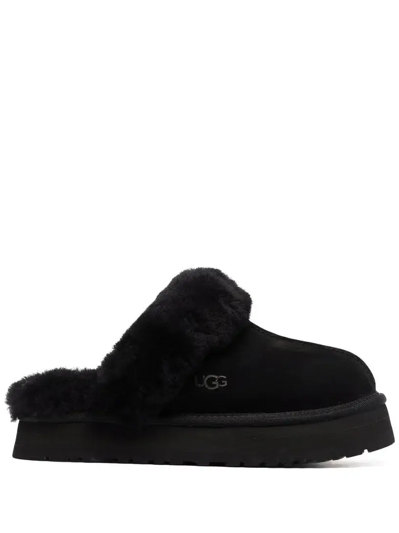 UGG