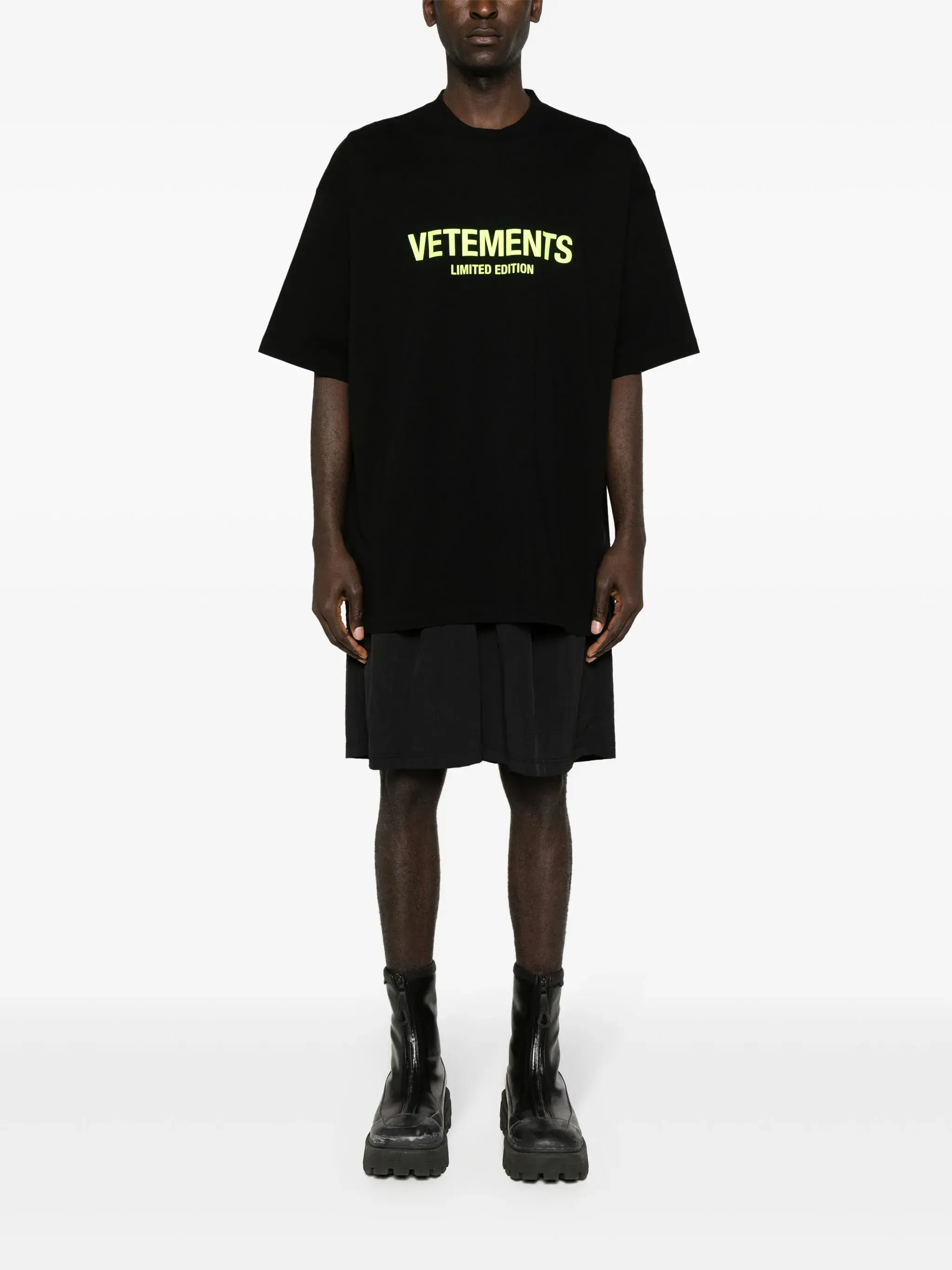 VETEMENTS