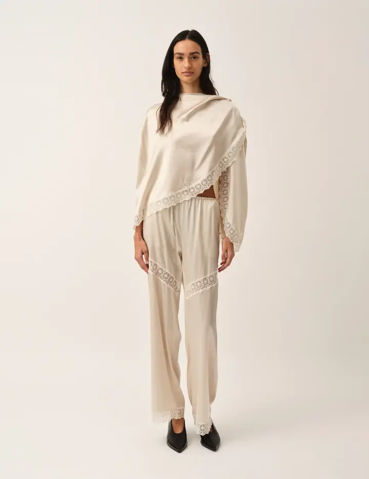 THE GARMENT