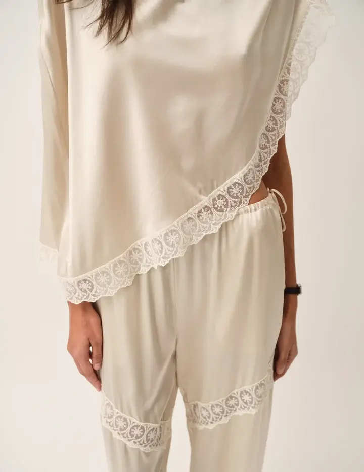 THE GARMENT