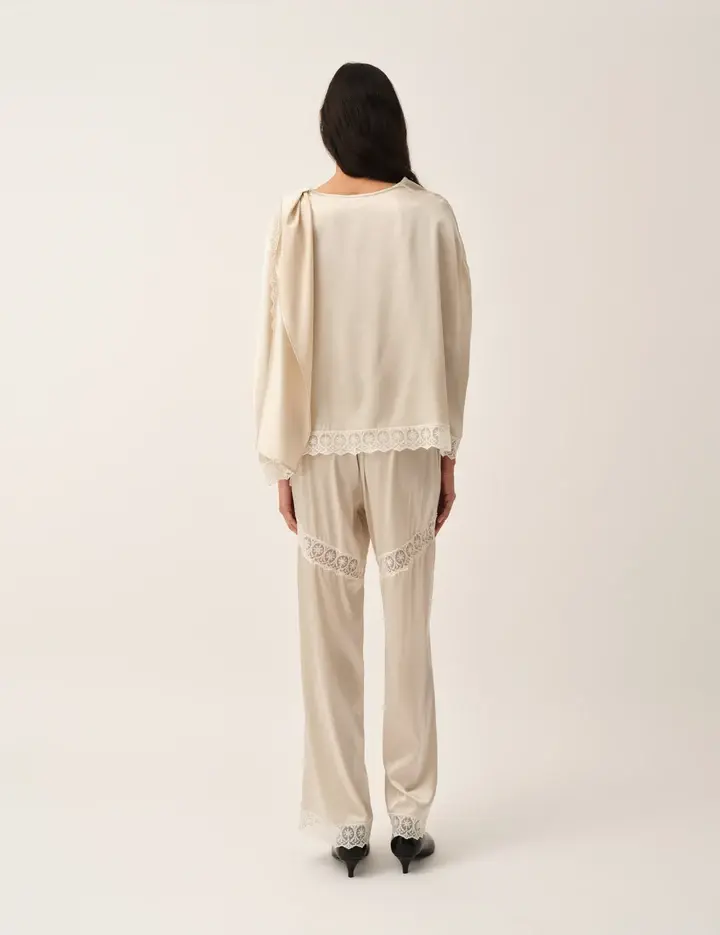 THE GARMENT